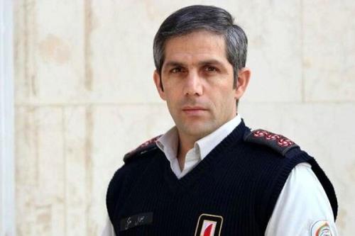 مصدومیت ۳ آتش نشان در آتش سوزی اداره پست چهارراه لشکر به همراه فیلم