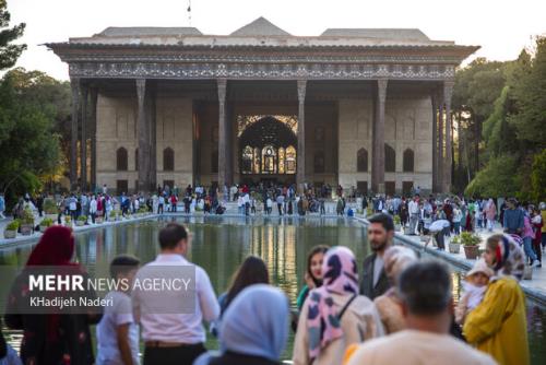 افزایش نوروز سال جاری ظرفیت اقامت گردشگران در اصفهان به 220 هزار نفر