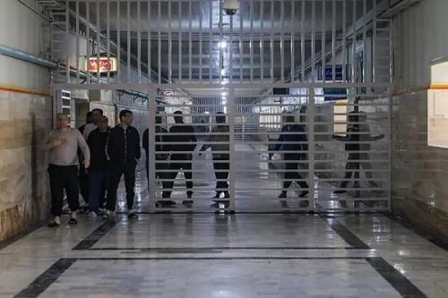 اکنون ۸۵ معلم ایرانی بابت بدهی در بند هستند