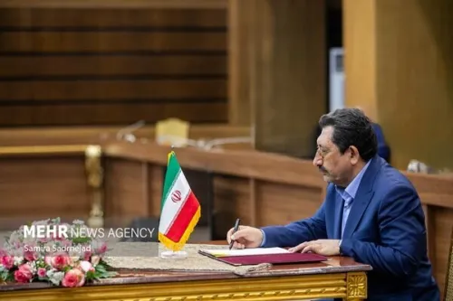 ایران، شریک راهبردی اتحادیه اقتصادی اوراسیا در راه توسعه تجارت است