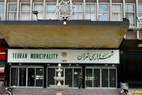 تذکر به شهرداری نسبت به گسترش سد معبر در تهران