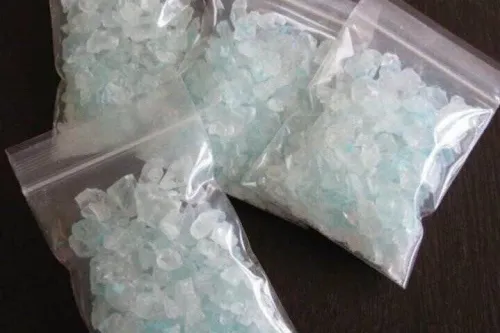 کشف بیشتر از 2 کیلوگرم شیشه در فرودگاه تبریز